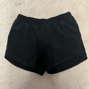 Old Navy Black Lightweight Elastic-Waist Athletic Shorts